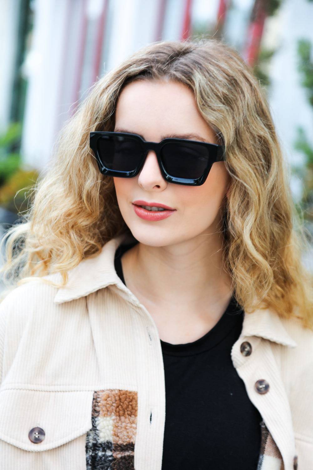 Black Thick Frame Rectangle Sunglasses - Luxe Mod 